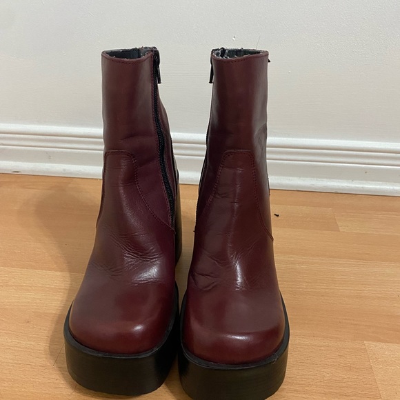 Vintage Mustang maroon boots, size 37, square nose square heels - Picture 2 of 3